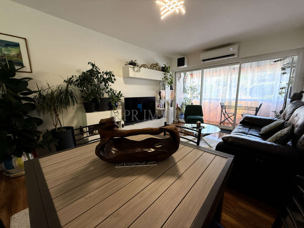 Appartement à FREJUS