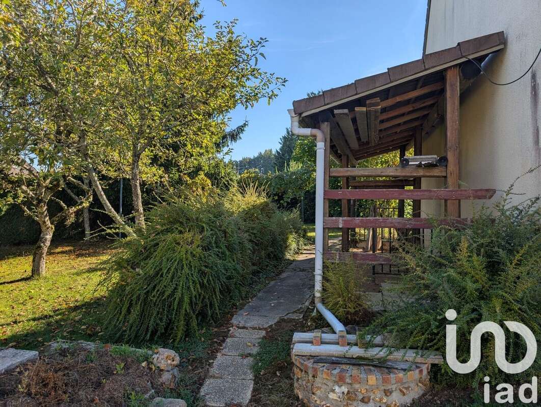 Photo 2 - Maison à GY-LES-NONAINS