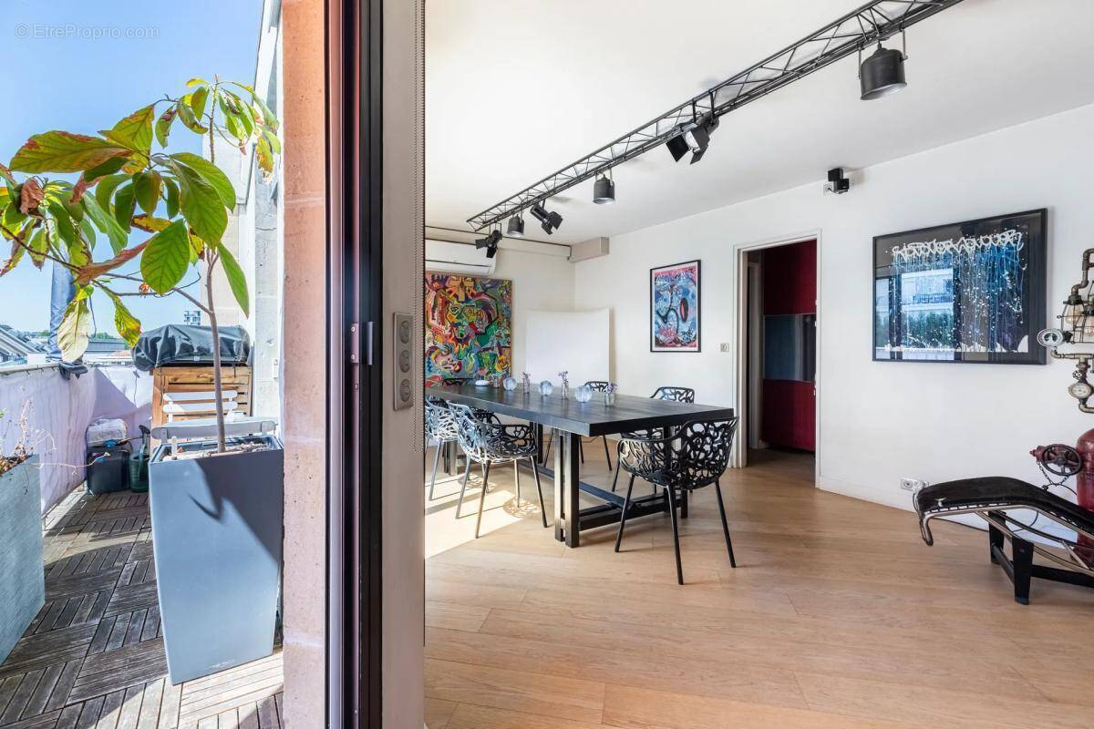 Appartement à CLICHY