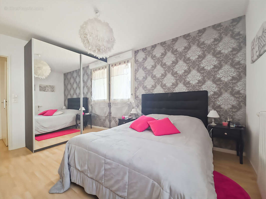 Appartement à MENUCOURT