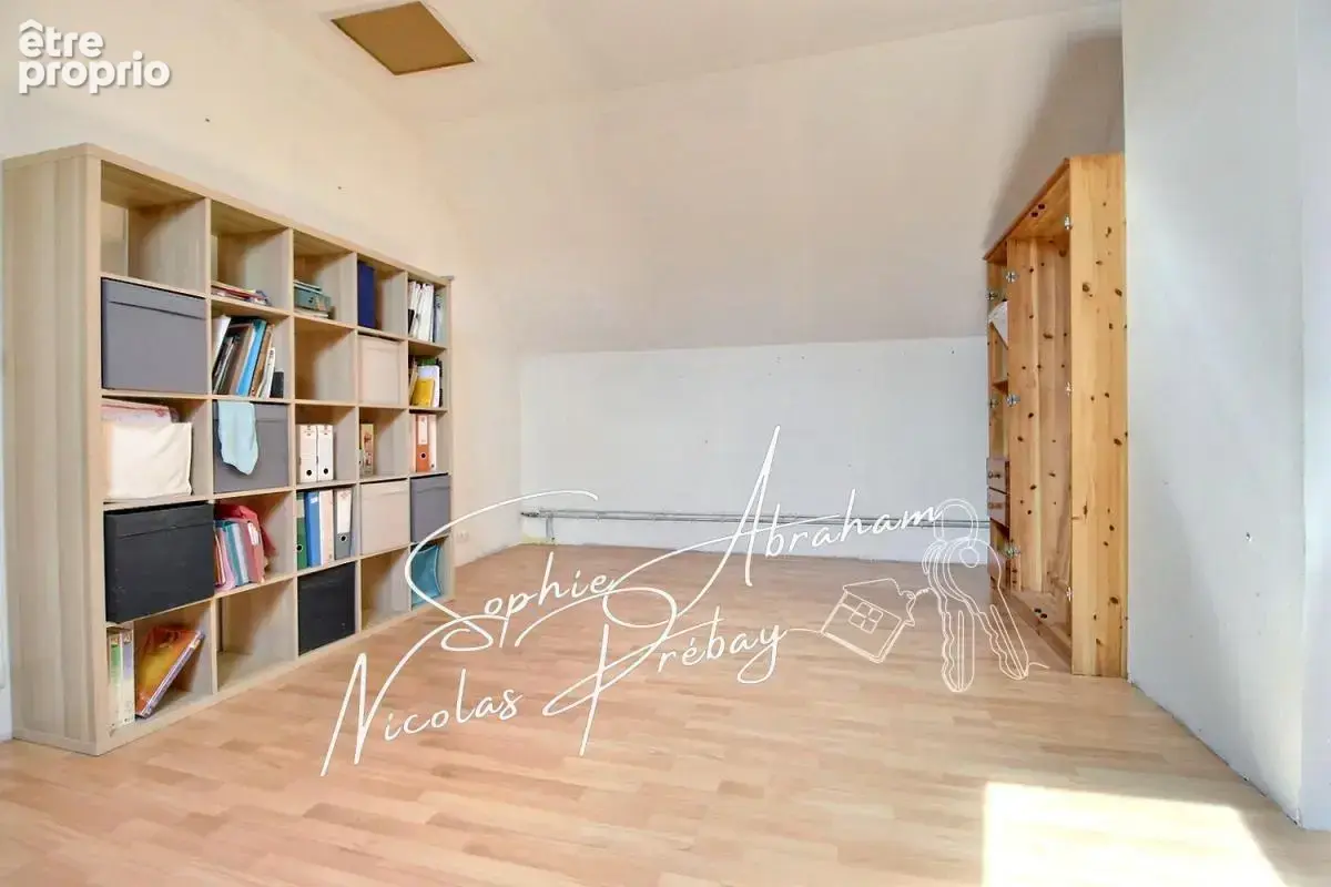 Maison en pierres avec dépendances et terrain - photo 9