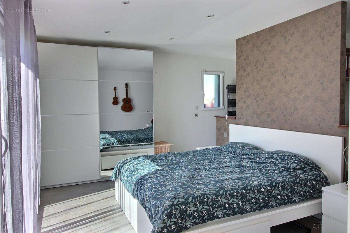 Maison Fontenay 6 pièce(s) 220 m2 - photo 6