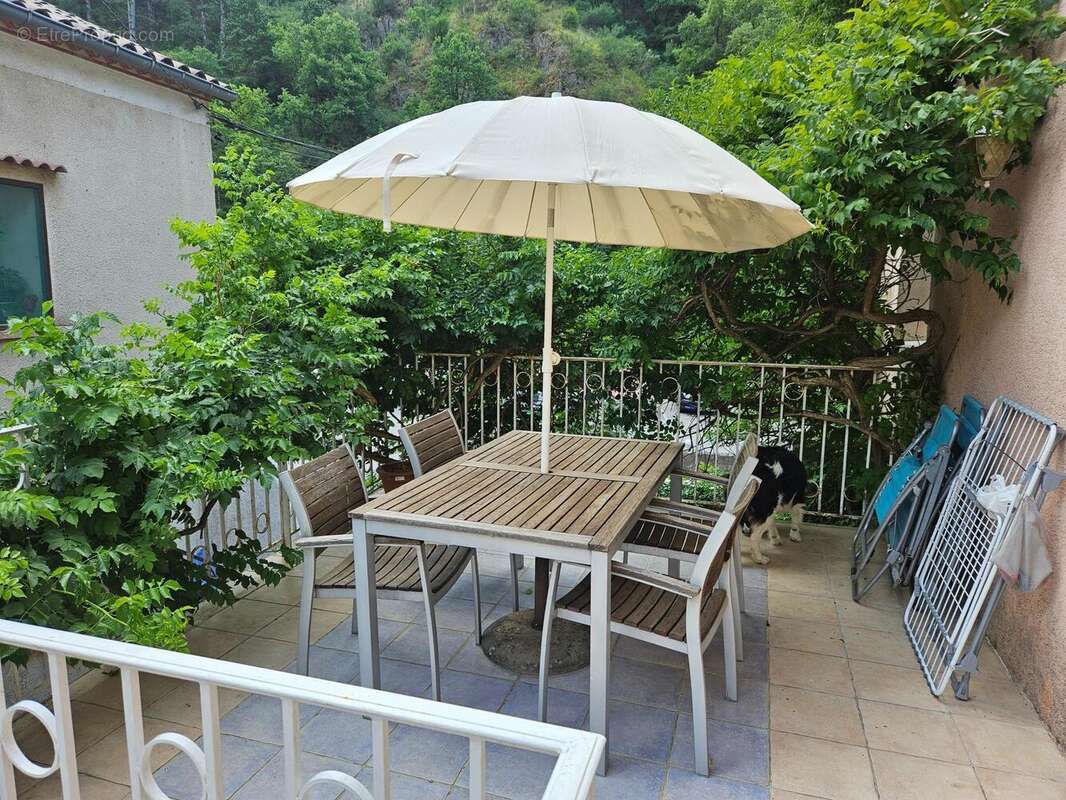 Photo 2 - Maison à AVENE