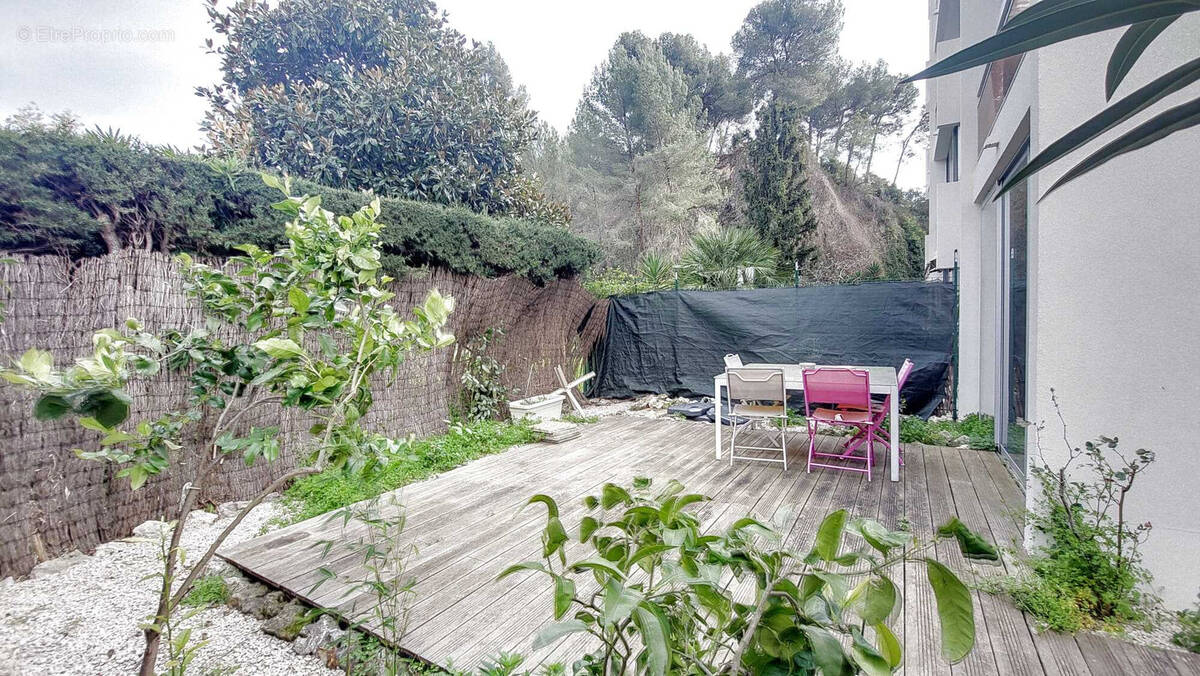 Appartement à LE CANNET