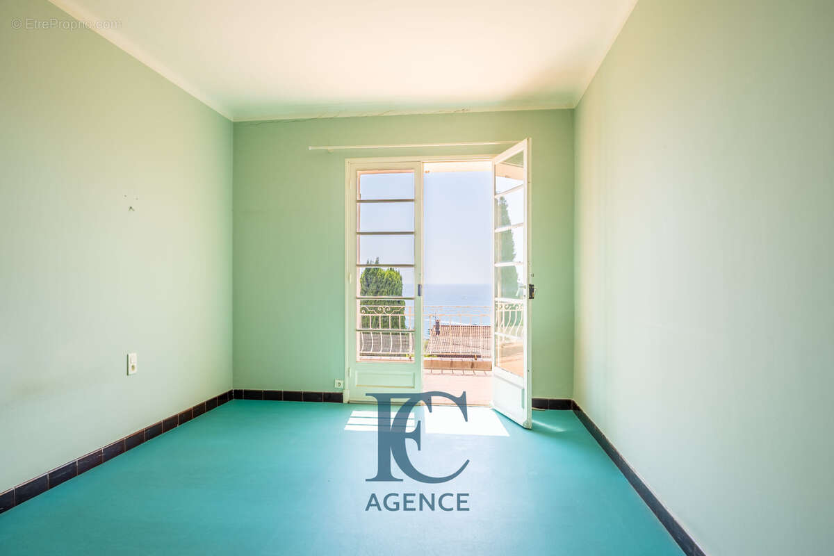 Sanary-Sur-Mer, Villa vue Mer 5 chambres, - photo 6