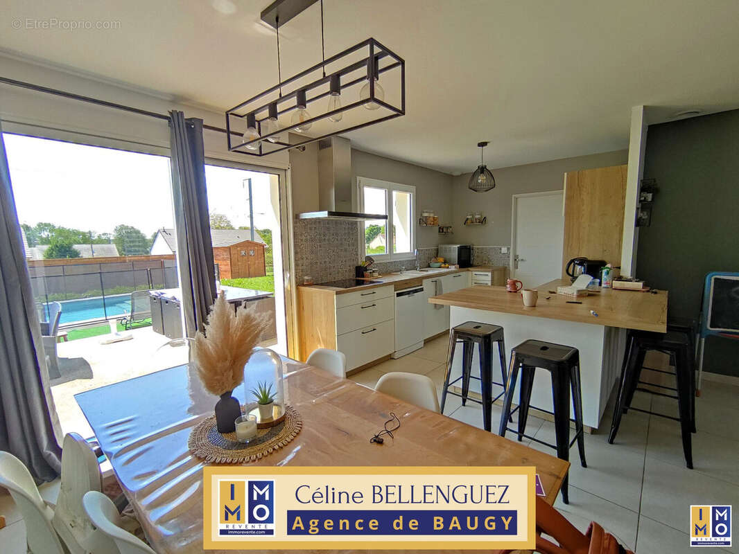 Maison à MOULINS-SUR-YEVRE