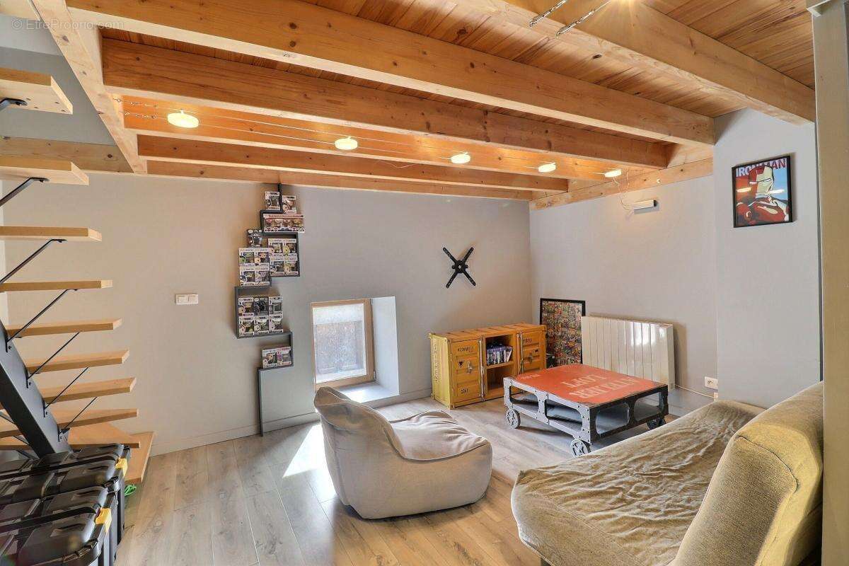 Belle maison en pierres - 200m² + dépendance - photo 15