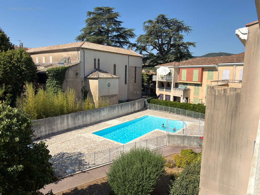 Appartement à SAINT-MAXIMIN-LA-SAINTE-BAUME