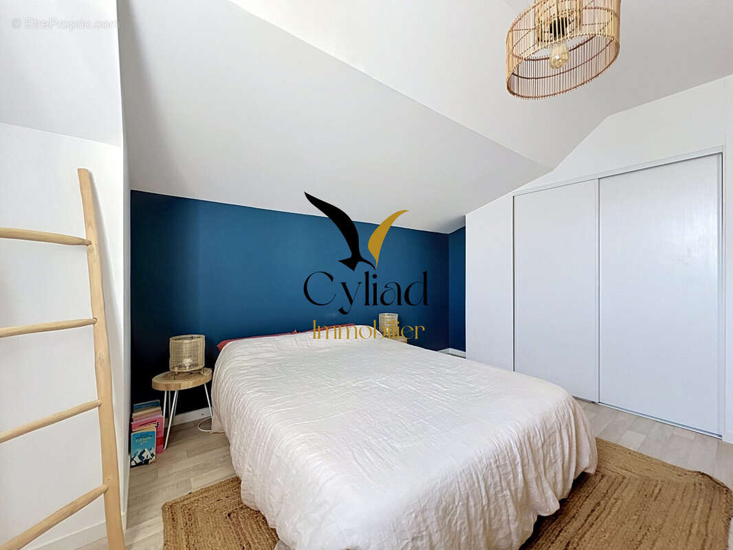 Maison 64 m² à Saint-Meloir-Des-Ondes  - photo 9