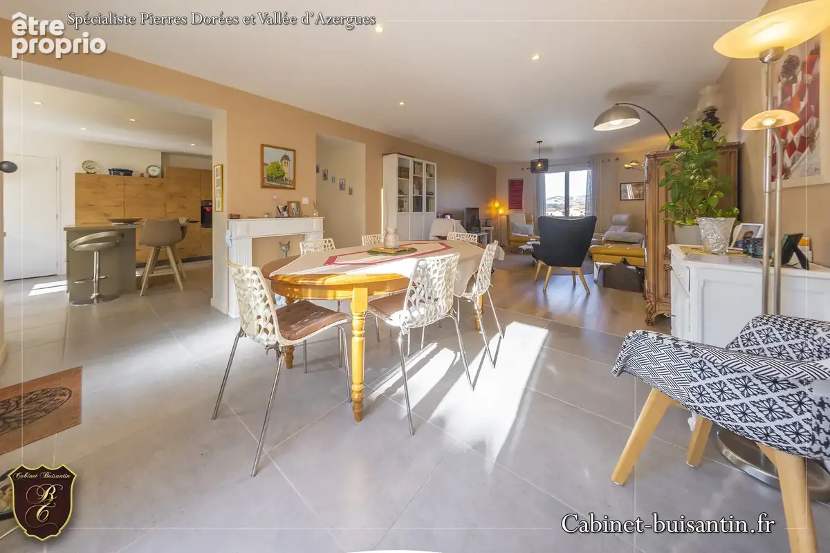 Proche centre, appartement récent - photo 4