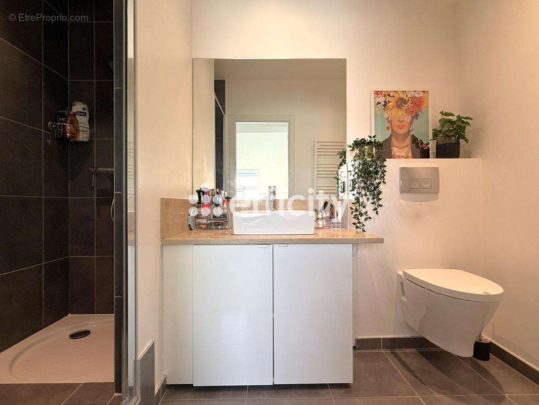 Appartement à LE PERREUX-SUR-MARNE