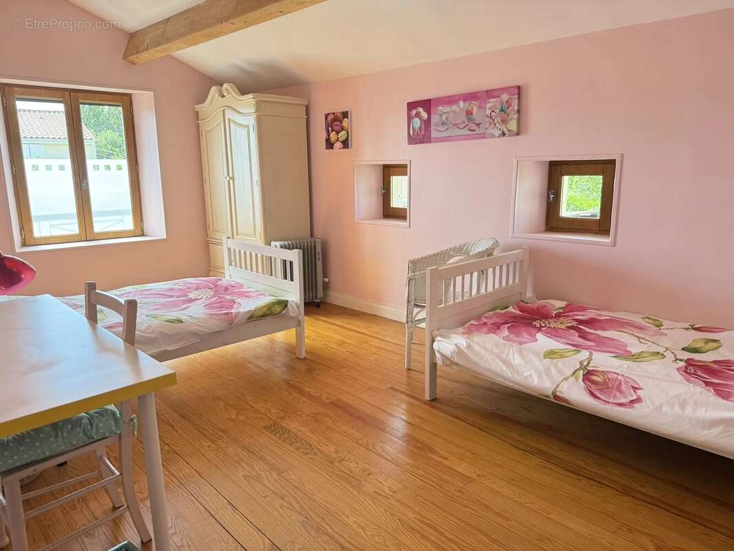 Maison de 5 chambres, dont une au rez-de-chaussée - photo 11