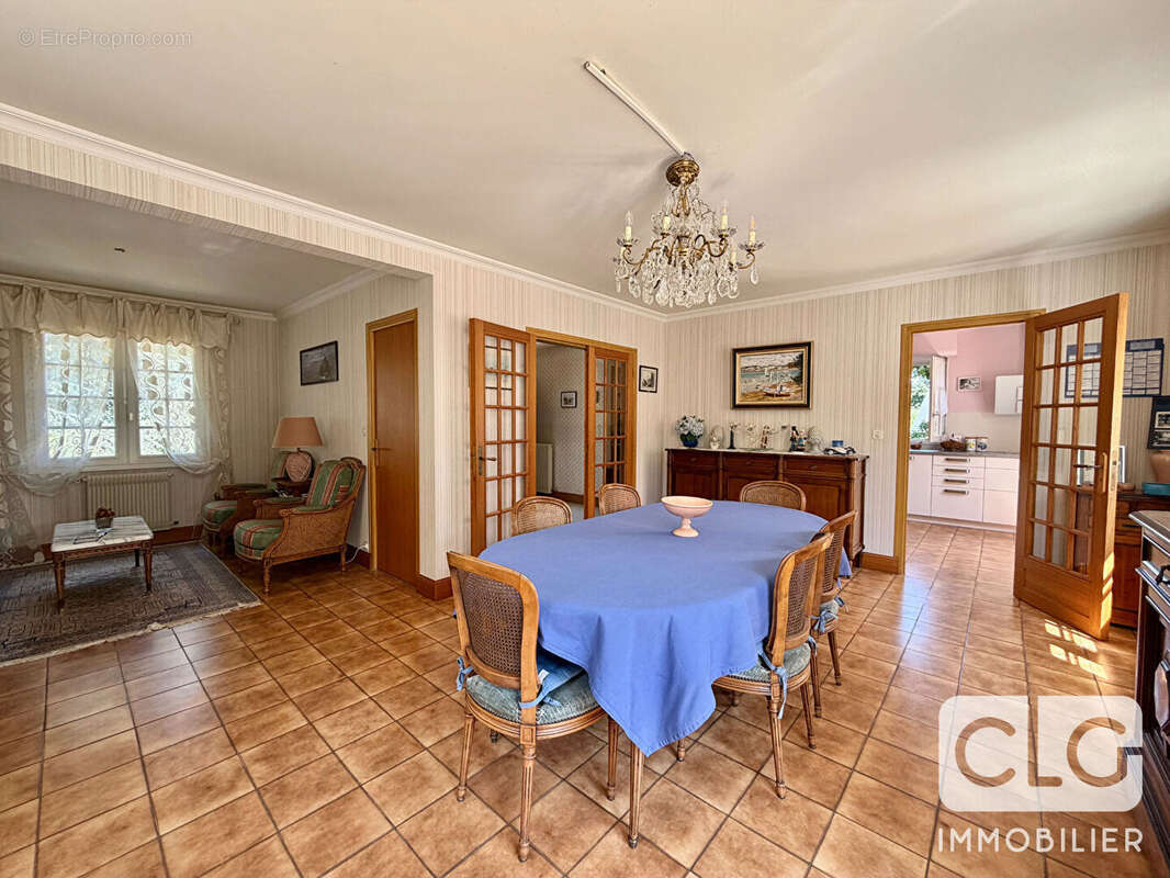 Maison Fouesnant - 110 m² - - 120 m² au sol - photo 7