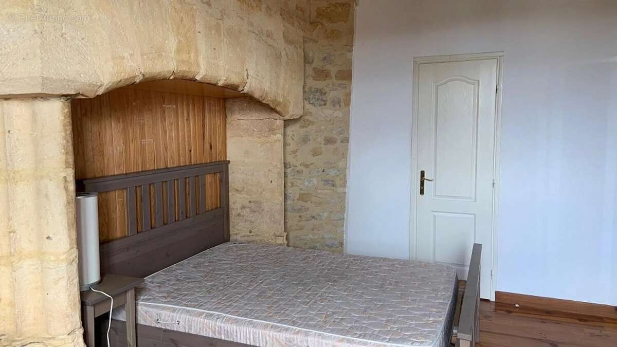Appartement à GOURDON