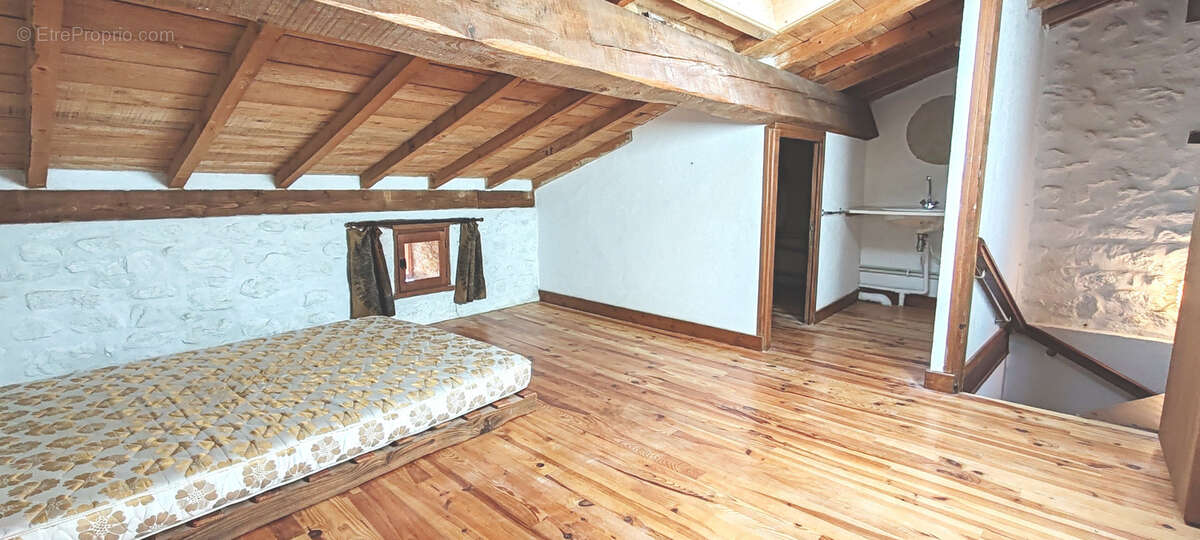 Maison à GILHOC-SUR-ORMEZE