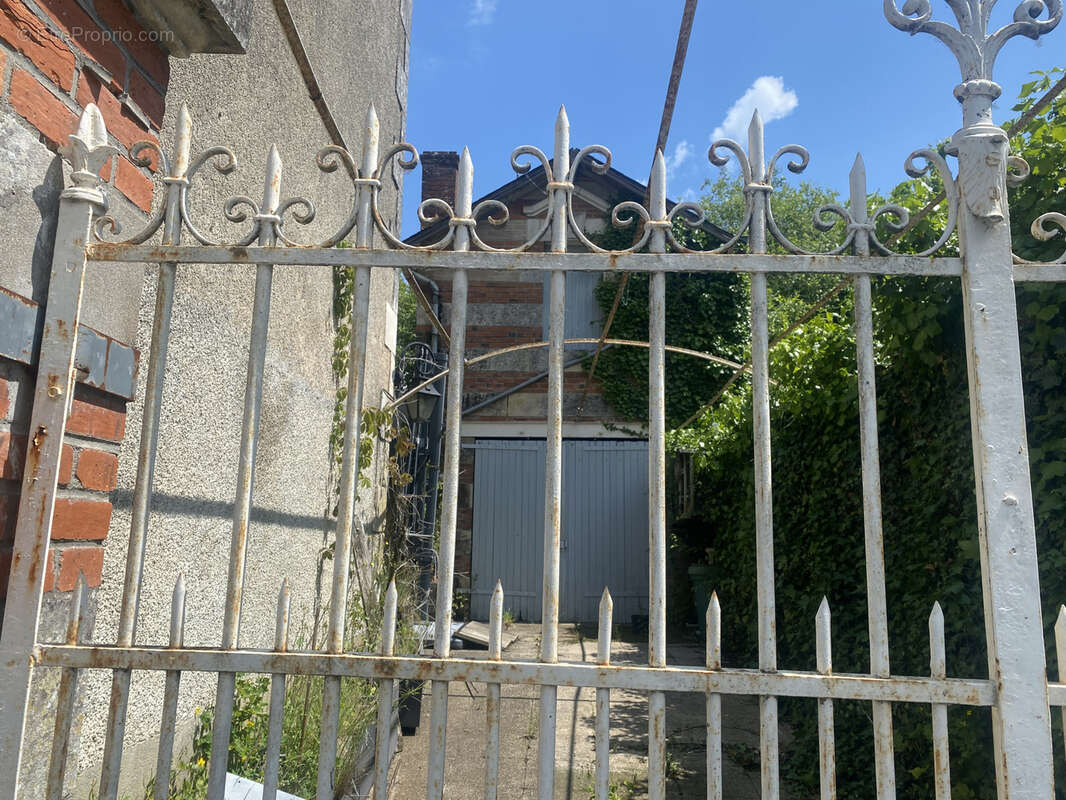 Maison à LE DORAT