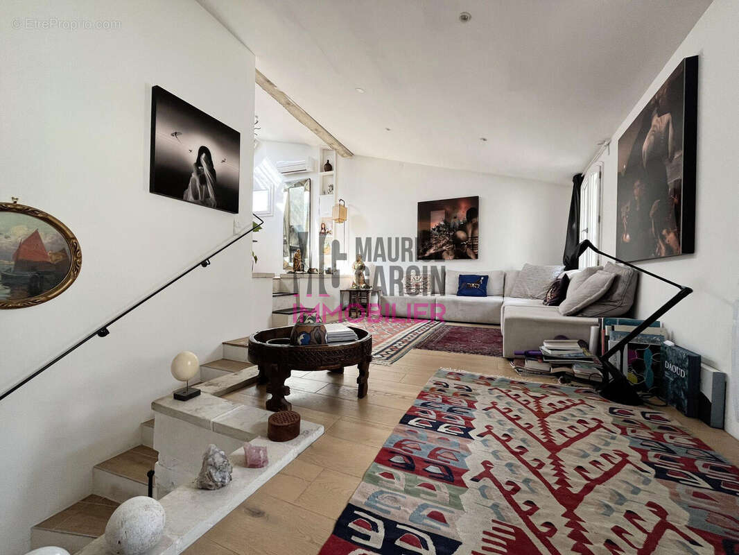 Maison à L'ISLE-SUR-LA-SORGUE