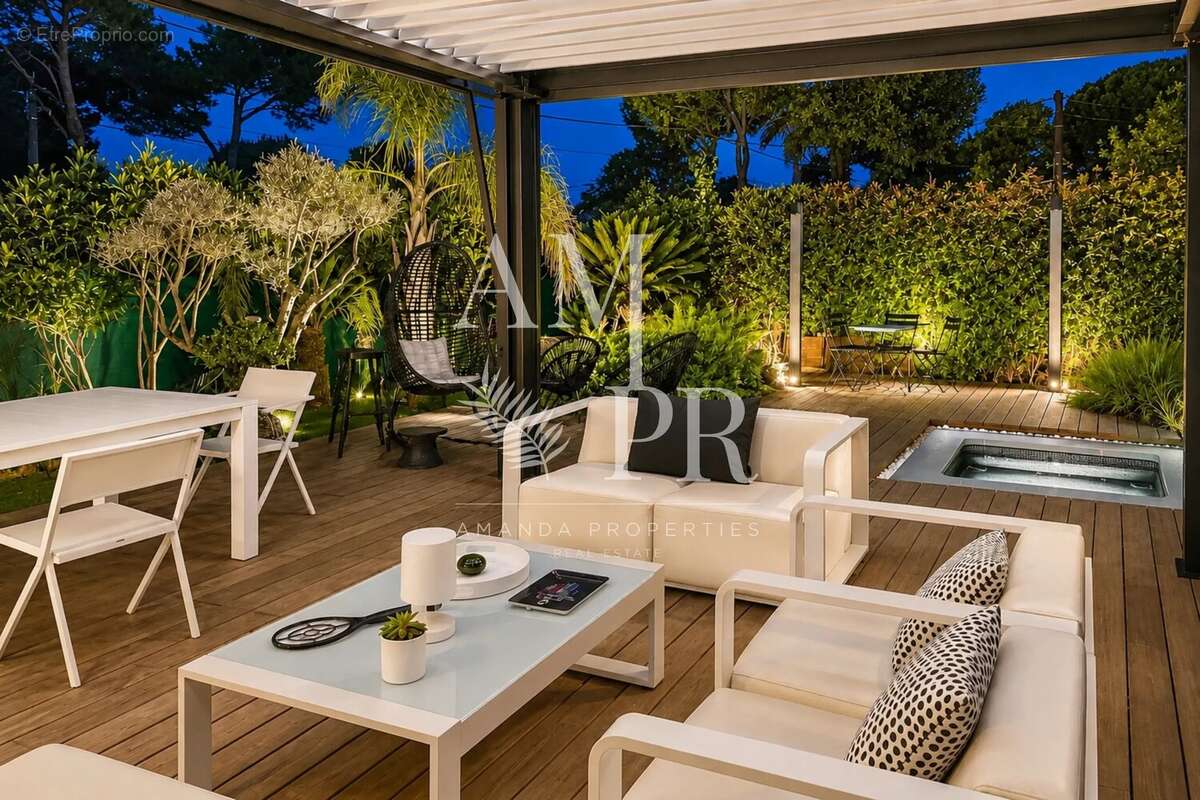 Maison à MOUGINS