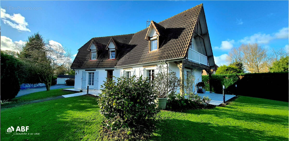 Maison à GREGES