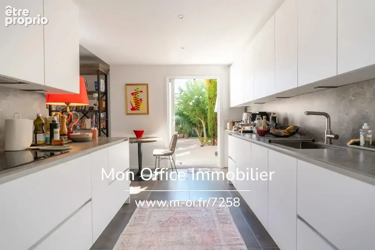 Référence : 7258-NGU - Maison 4 pièces - jardin - Commerces & Ecoles à pied - Calme - photo 4