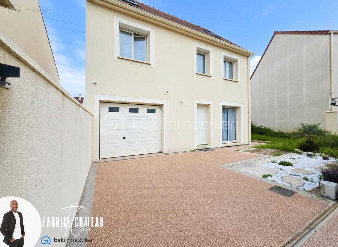 Maison à PIERRELAYE