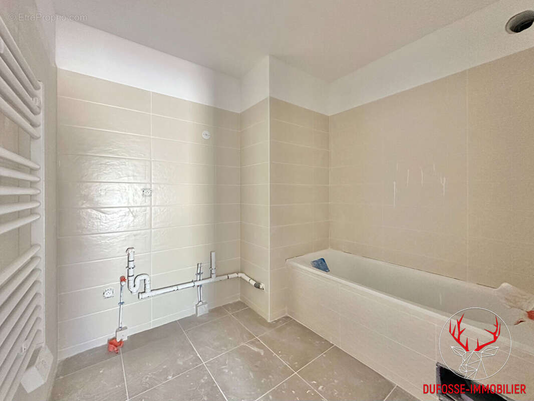 Appartement Six Fours Les Plages 4 pièce(s) 86 m2 - photo 8