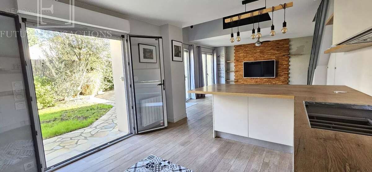 Maison à CROISSY-SUR-SEINE