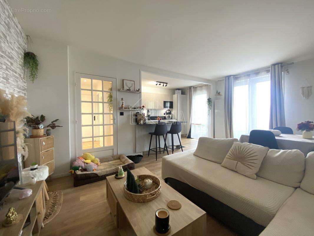 Appartement à ROSNY-SUR-SEINE