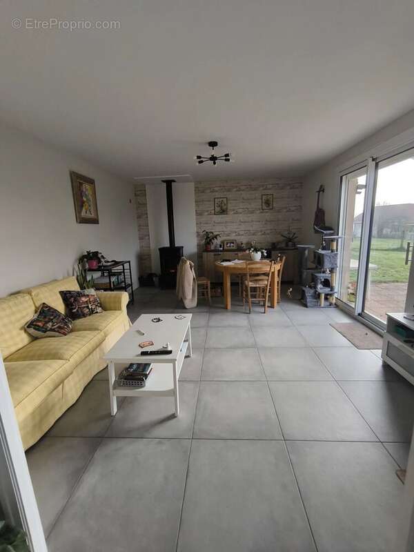 Maison à SAINT-VICTURNIEN