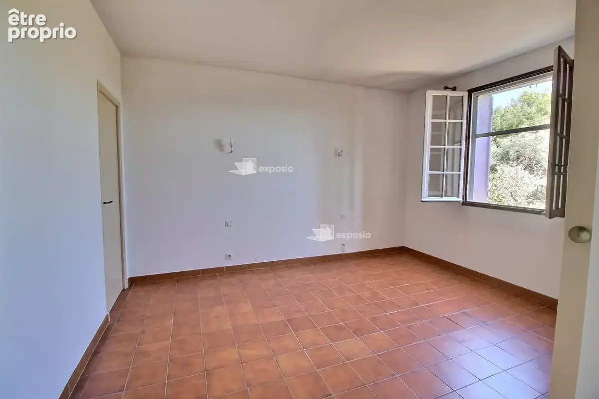Maison 7 pièces 190 m² à vendre à Saint-Saturnin-Les-Apt (84490) - photo 8
