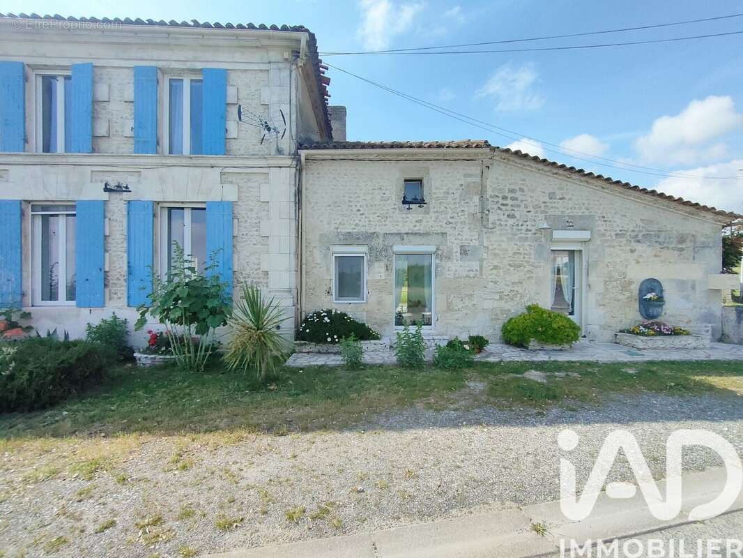 Photo 4 - Maison à CHENAC-SAINT-SEURIN-D'UZET
