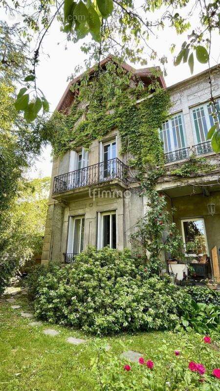 435 m² pour colocation étudiante ou intergénérationnelle - photo 24