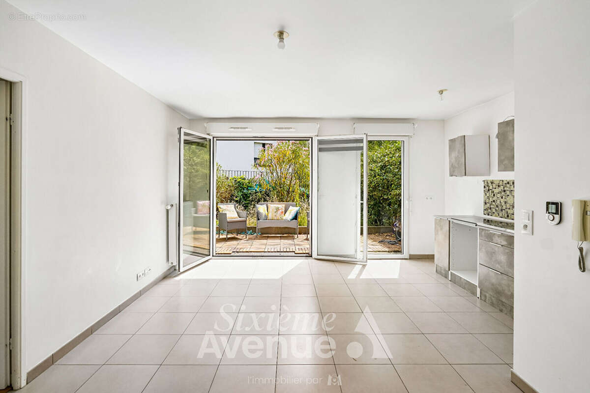 Appartement à AUBERVILLIERS