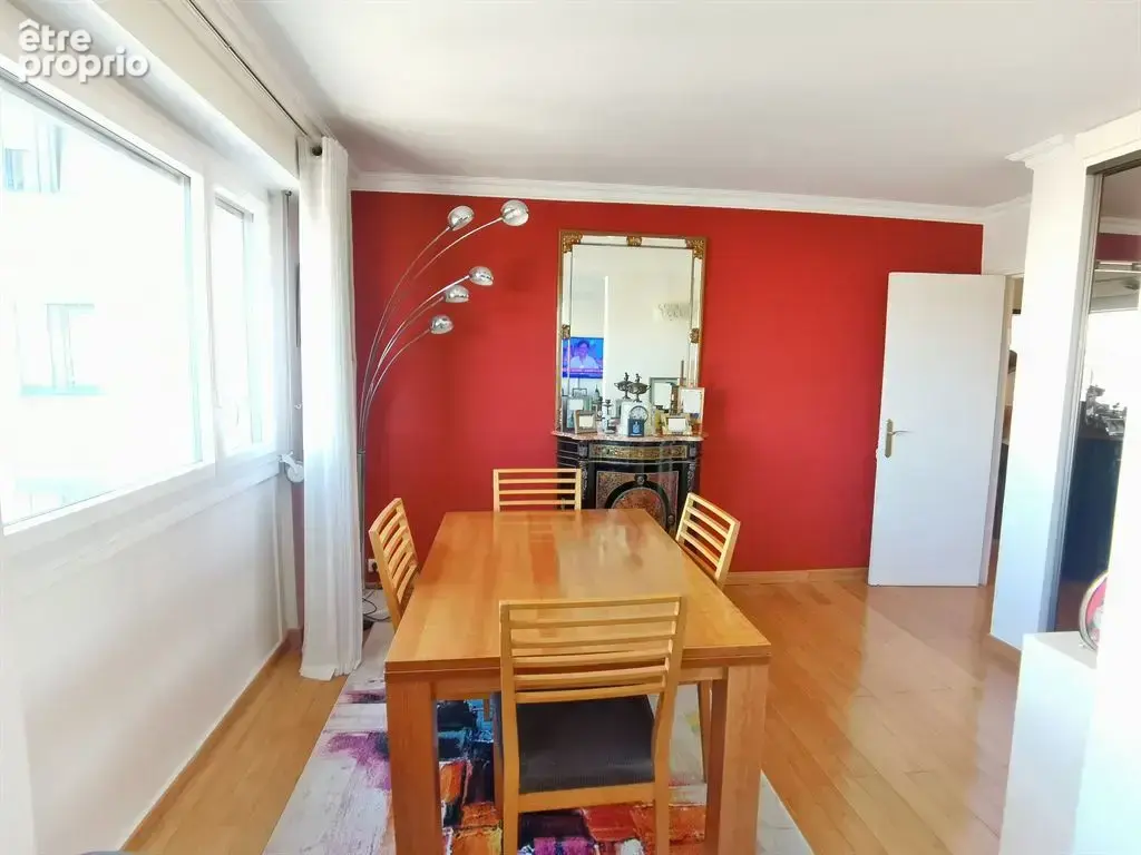 Bas Belleville appartement familial avec une vue dégagée - photo 5