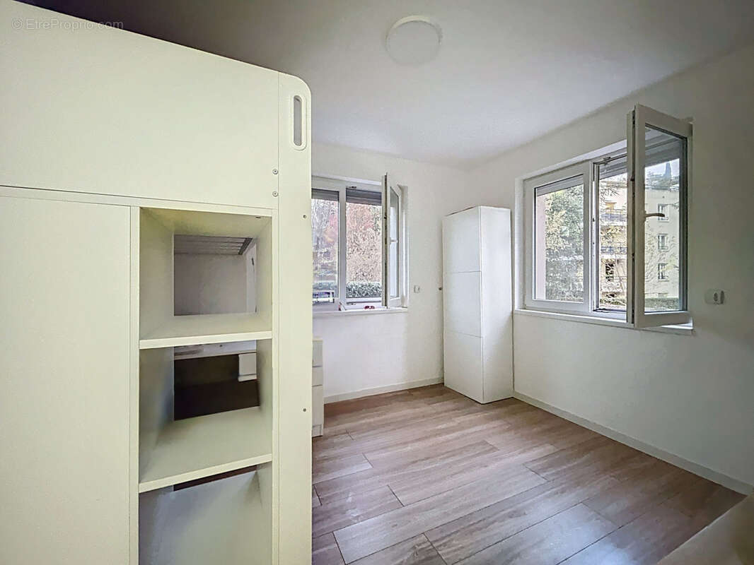 Maison à TASSIN-LA-DEMI-LUNE