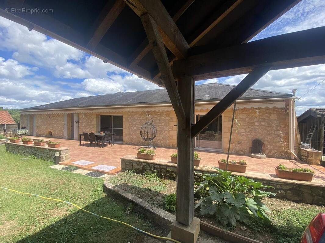 IMG8315 - Maison à SAINT-CYPRIEN