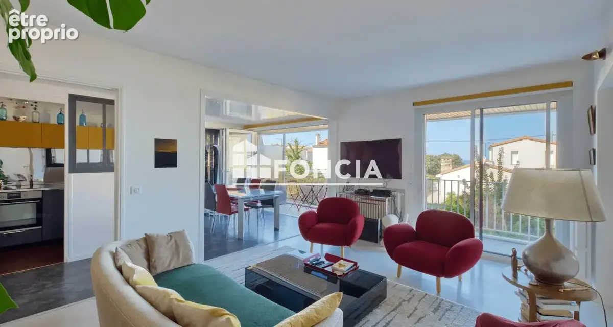 T3 vue mer avec balcon filant, piscine et garage - photo 3