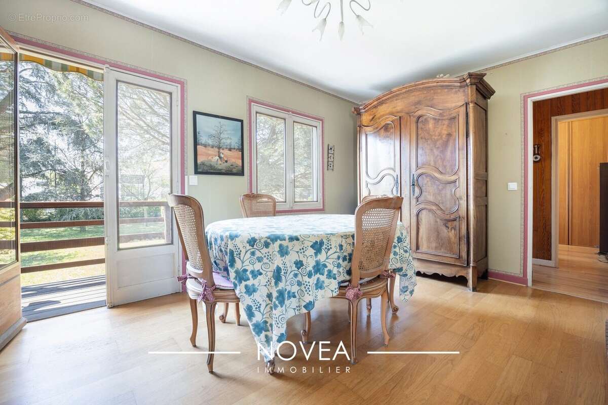 Maison à FRANCHEVILLE