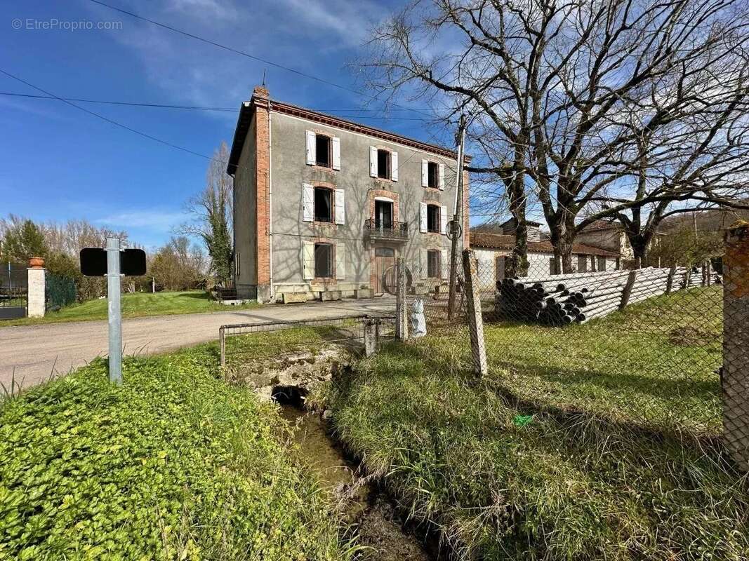 Maison à SAINT-PE-DELBOSC
