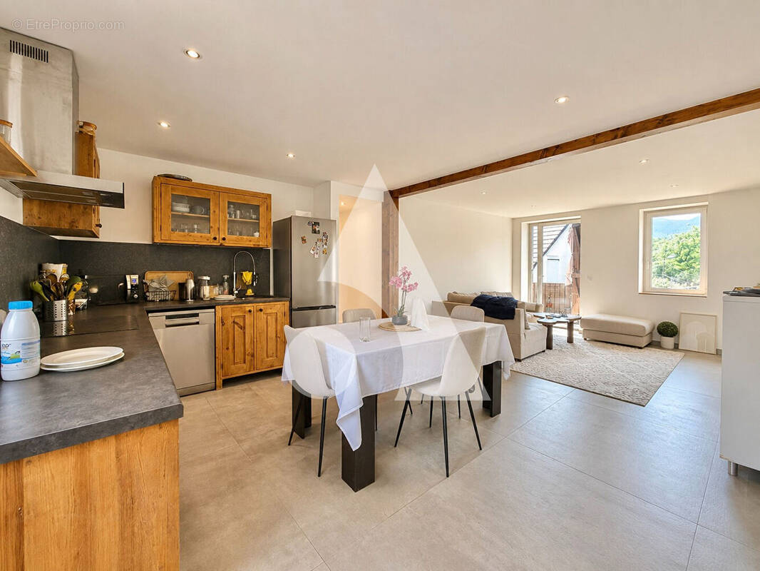 Appartement à AIX-LES-BAINS