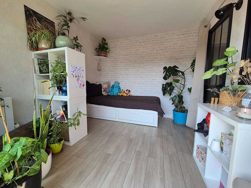 LEMPDES / Appartement à vendre de 61 m² avec terrasse, cave et stationnement ! - photo 10