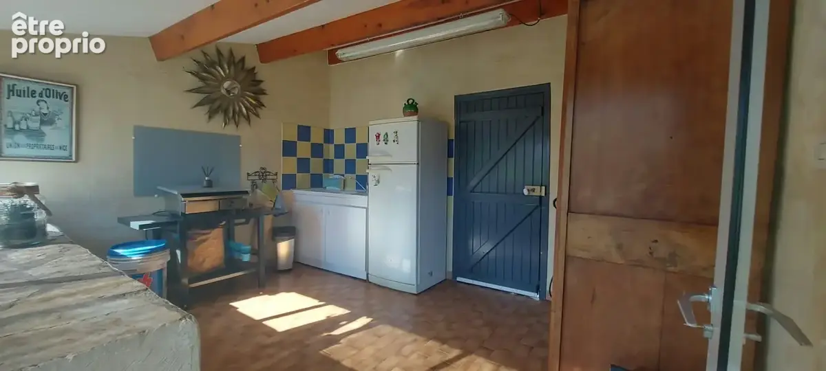 AGDE - Belle maison familiale de 148m² environ sur une parcelle de 862m² avec piscine, forage et dépendance - photo 20