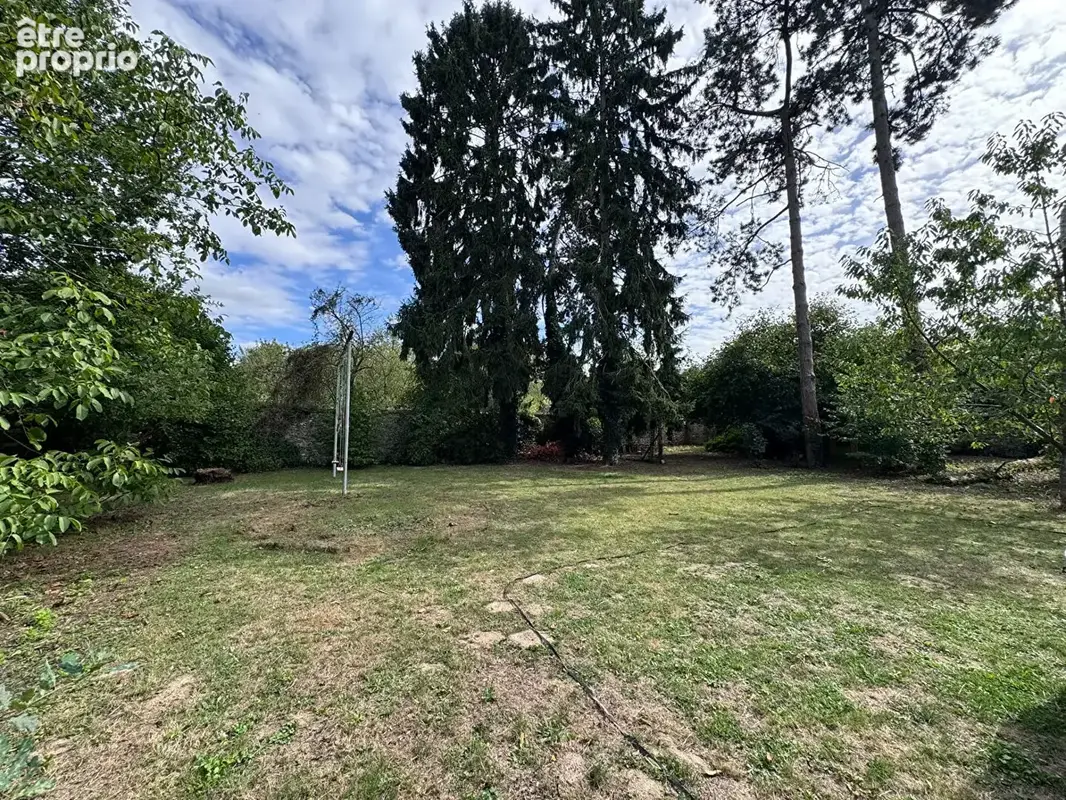 Terrain à FEUCHEROLLES