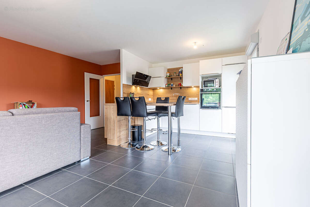 Agence laforet annecy - co-exclusivite - "dionée" - annecy / argonay - appartement t3 de 67m² - terrasse - cellier - garage en o - photo 4