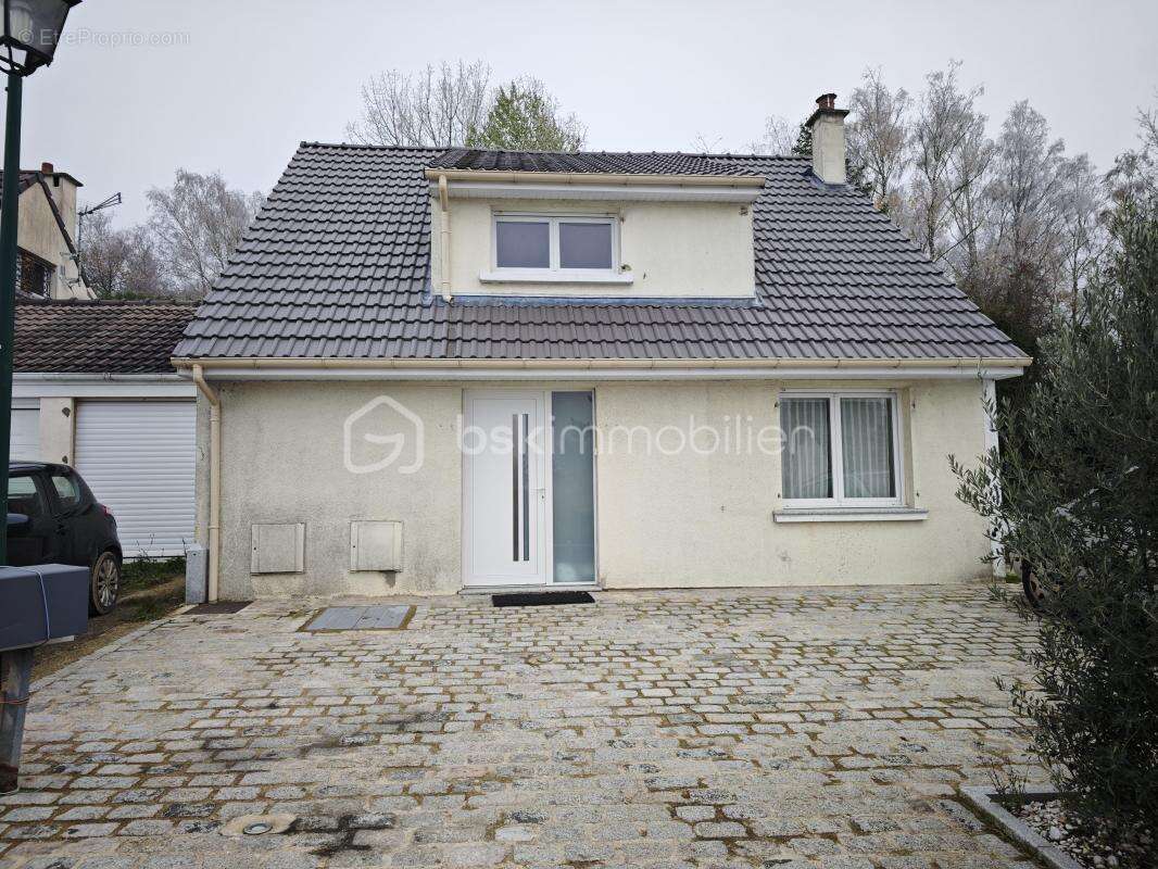 Maison à SAINT-WITZ