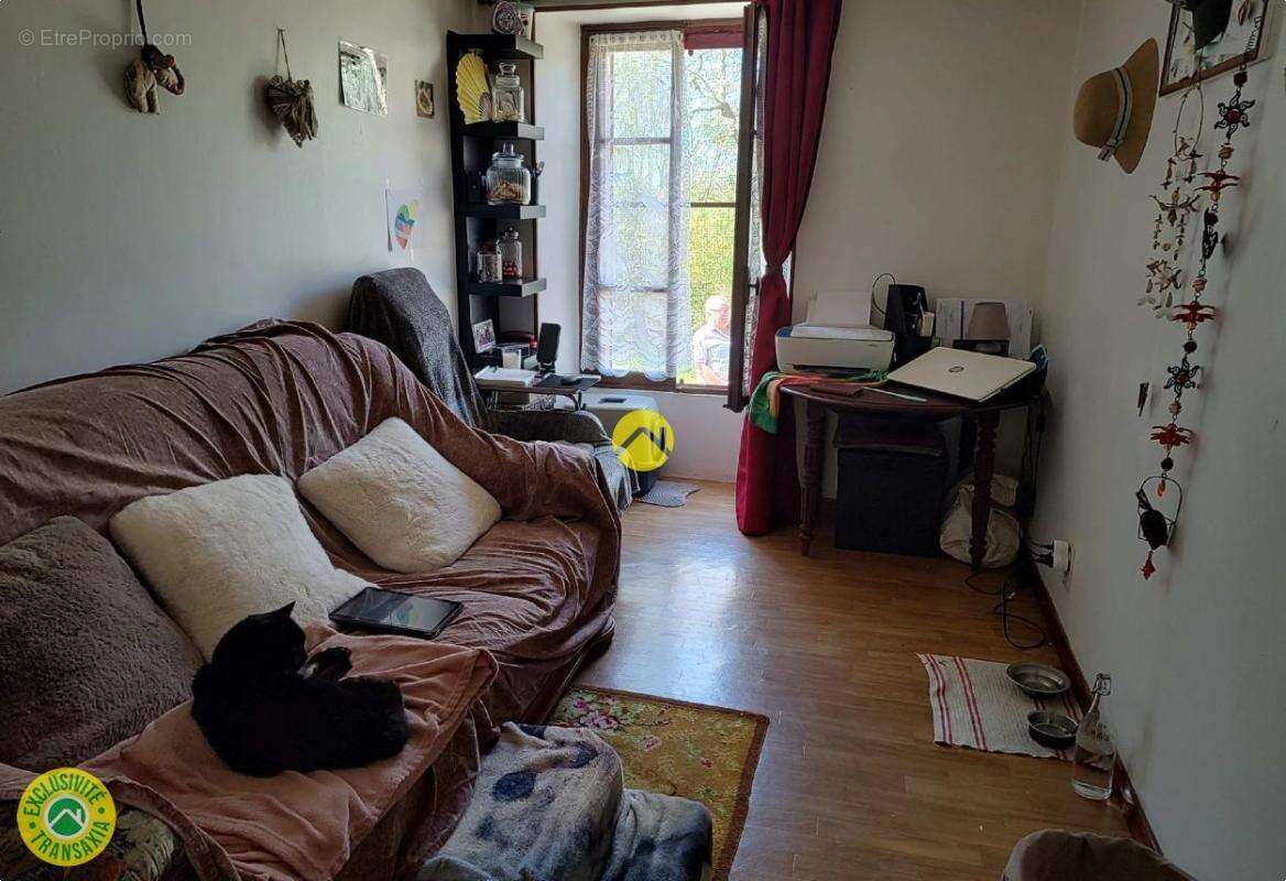 Maison à DUN-LE-PALESTEL