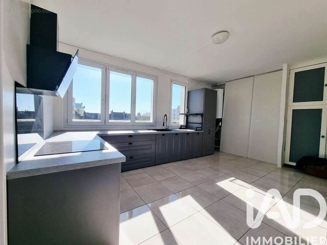 Photo 3 - Appartement à SAINT-QUENTIN