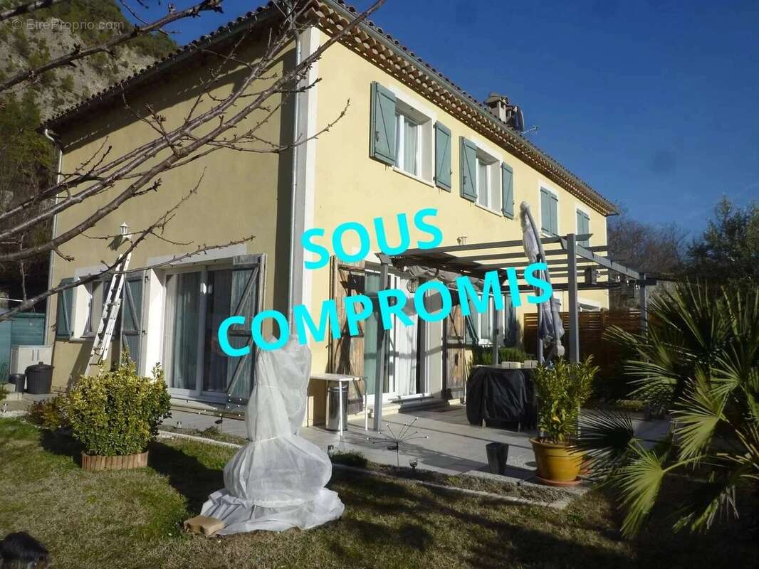 Maison à TOUET-SUR-VAR