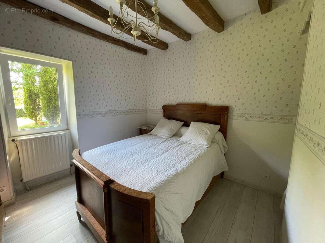 Maison à SAINT-DENIS-DE-PALIN