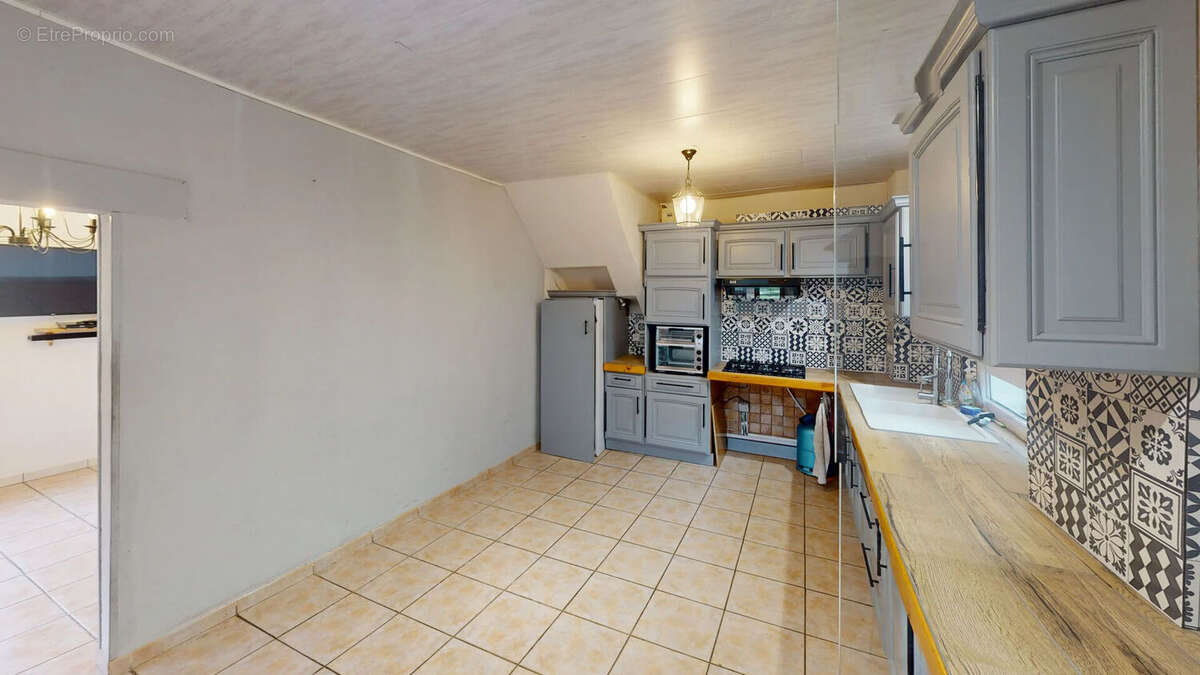 Maison à MONTFAUCON